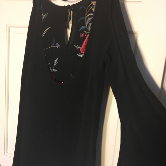 Black embroidered tunic from Urban Outfitters - Picture 5 of 6